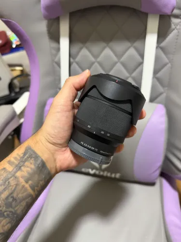 Lente 28-70 Sony semi nova