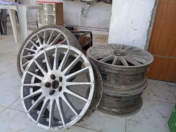 Jogo de rodas aro 20 golf Jetta bora