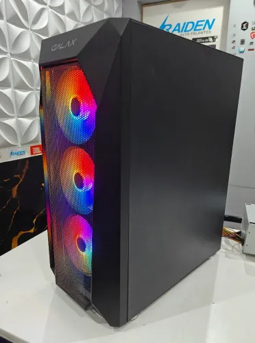 Gabinete gamer GALAX 4fam RGB