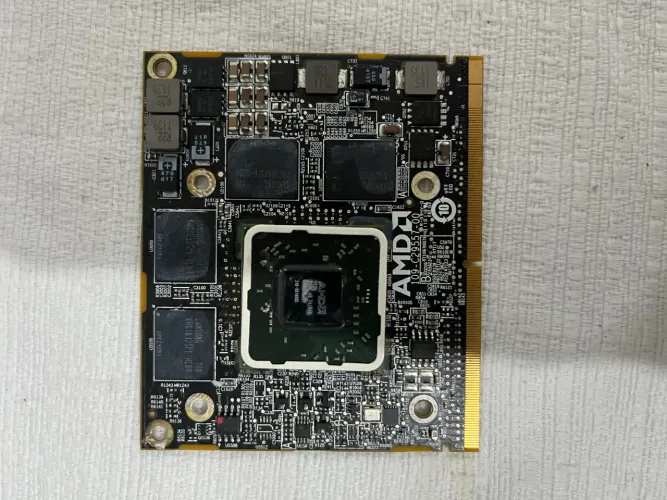 Placa de Vídeo GPU AMD Radeon HD 6750M 512MB MXM Usada