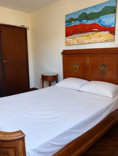QUARTO INDIVIDUAL COM SUÍTE NO LAGO SUL