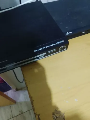 Vendo DVD sem controle bom brinde 