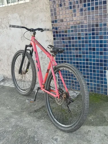 Bicicleta aro29 de grau ja vai com as peças que eu coloquei