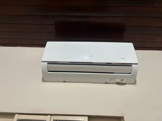 Ar condicionado inverter 9000 btus - e Wi-Fi
