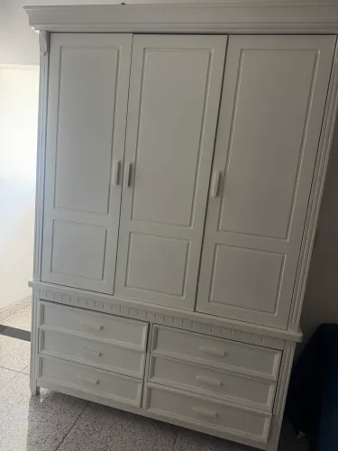 Guarda Roupa de Madeira