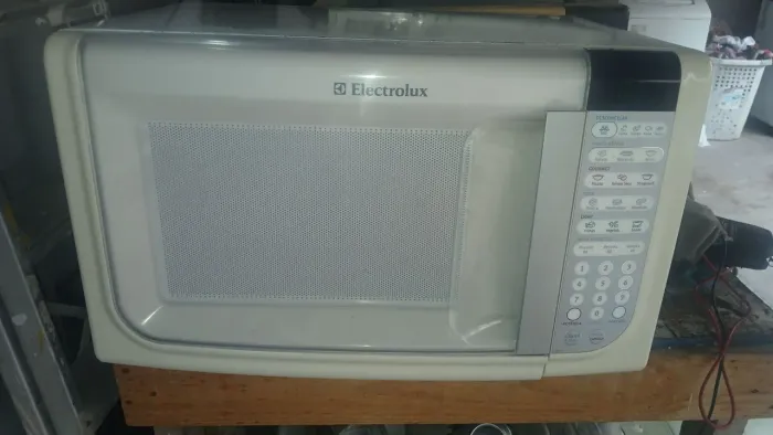 Micro-ondas Electrolux 31 litros