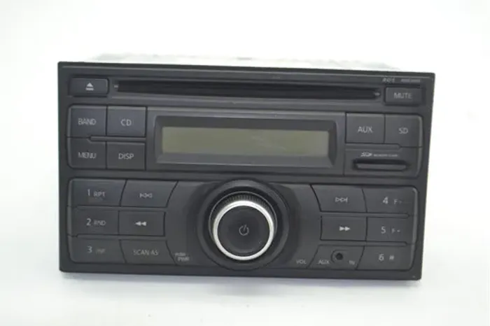 Radio Aparelho Som Sd Auxiliar Nissan Livina 2013 Original
