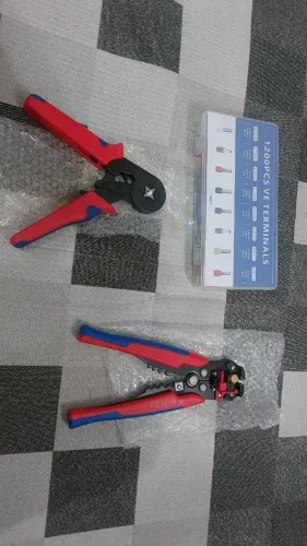 Kit alicate de eletricista NOVO sem uso