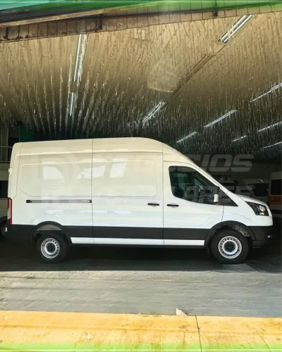 Ford Transit Furgão 2.0 Longo Turbo DIE Aut. 2026