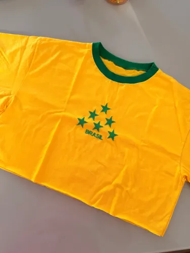 2 Blusas do Brasil por 100