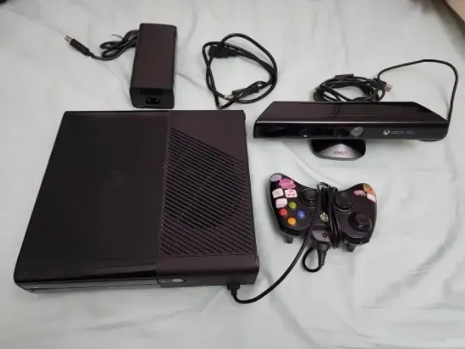 Xbox 360 + kinect + controle original, funcionando perfeitamente