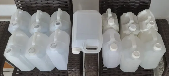 Kit Galões 5 Litros Reutilizável - Usado (Usado)