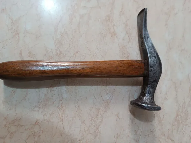 Vendo martelo antigo alemão.