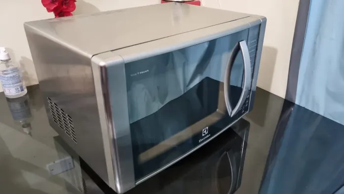 Microondas Inox Electrolux MEC41