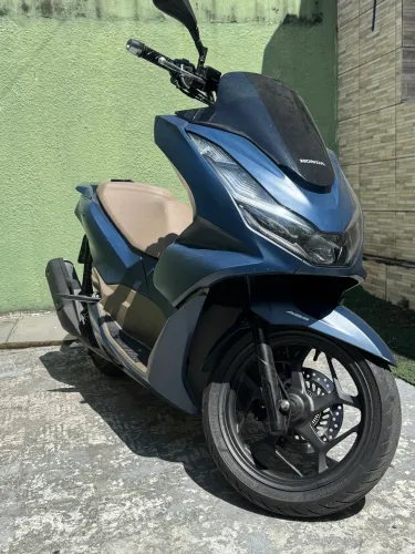 PCX DLX único dono 8000 km