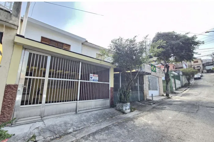 Sobrado para venda em Sítio do Morro com 3 quartos, 143m²