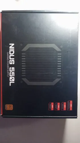 Vendo fonte Nidus 550W