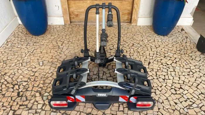 Thule VeloCompact 927 3 bikes