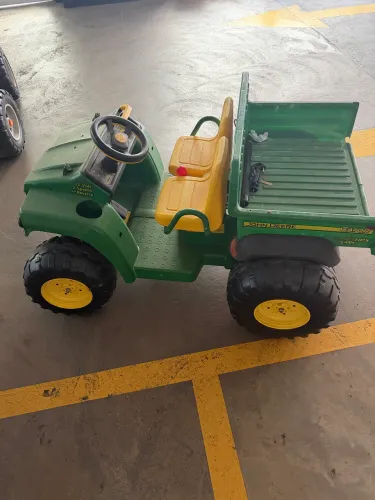Carro eletrico infantil JOHN DEERE GATOR HPX ELÉTRICO 2 LUGARES