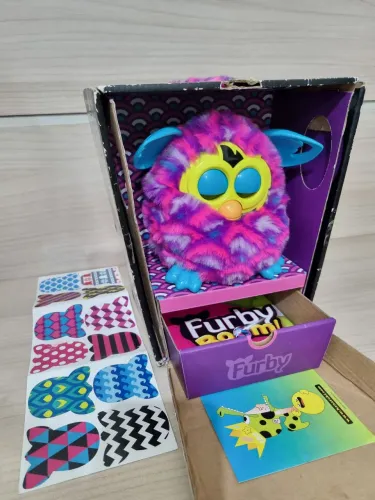 Furby boom novo inglês ( ler descrição )