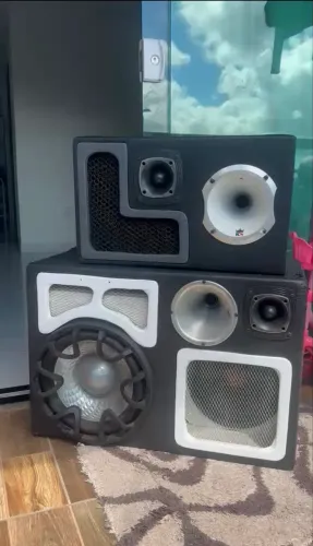 Vendo Som QUADRIWAY de 12 polegadas