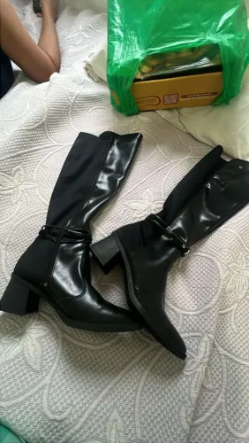 Bota a venda.