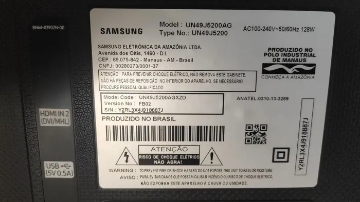 Smart TV Samsung com defeito. Para retirada de peças e estrutura 