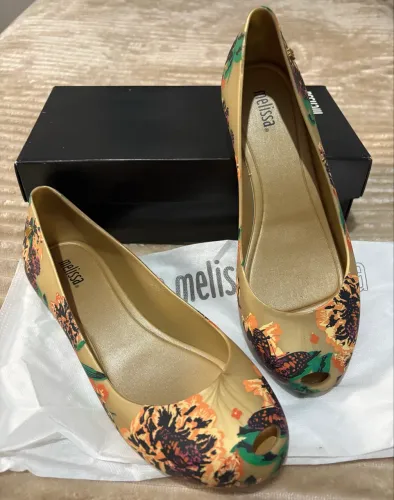 Melissa Ultragirl Estampa Floral Completa (Caixa e Saquinho)