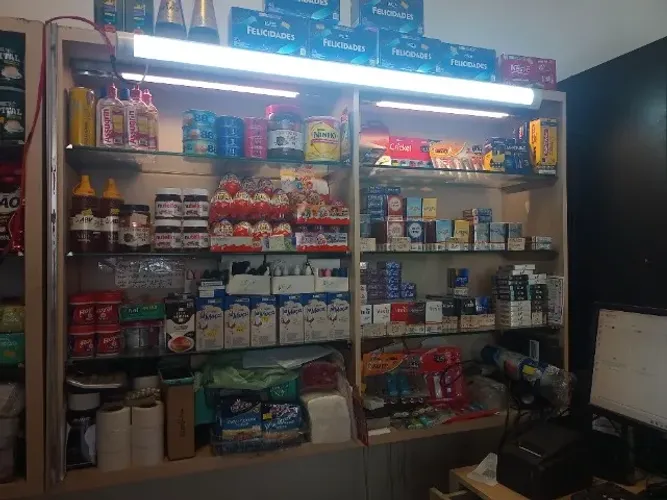 Vendo Check-Out em madeira