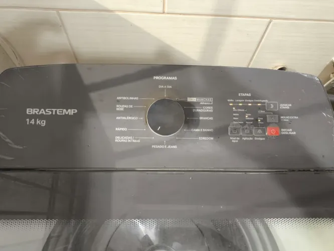 Vendo máquina de lavar Brastemp 14kg, modelo Tira Manchas Advance.