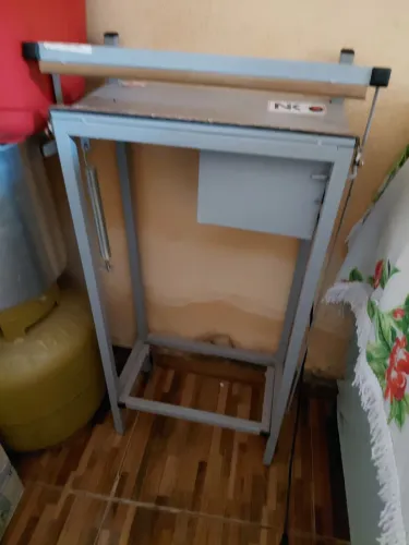 Maquina seladora 40 cm nk semi nova