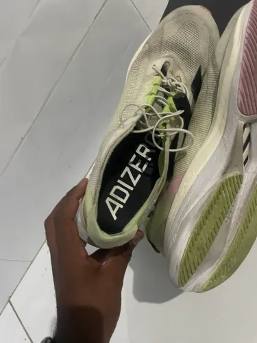 Tênis adizero Boston 12