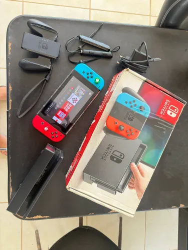 Nintendo Switch V1 ( Desbloqueado )