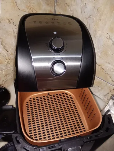 Air fryer Britânia 220v