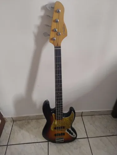 Contra-baixo Gianini 