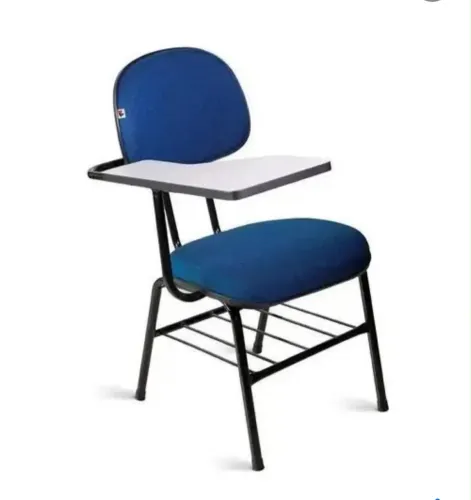 30 Cadeiras Universitária.