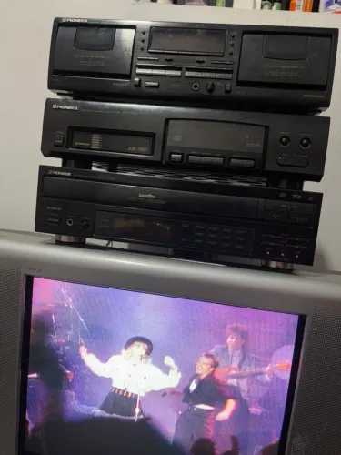 Laser Disc pionner / Tape deck Pioneer/Cd player Pionner