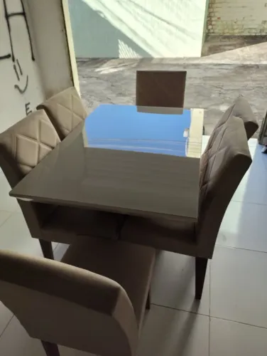 Mesa MDF com 6 cadeiras