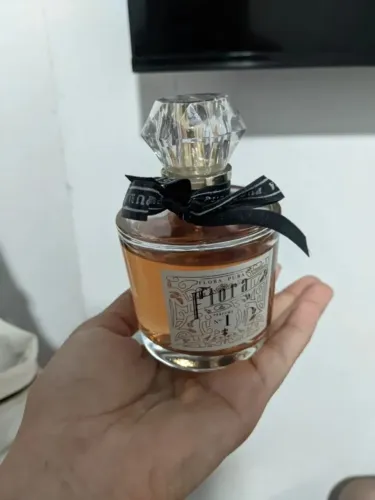 Perfume Flora Pura