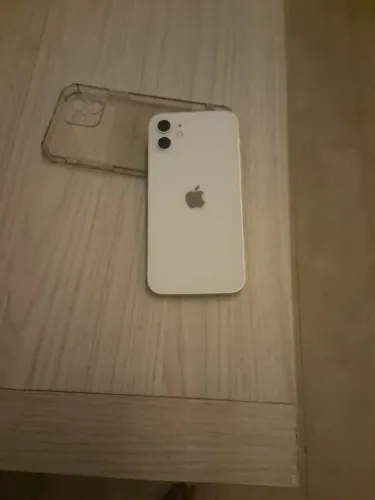 Celular iPhone 12