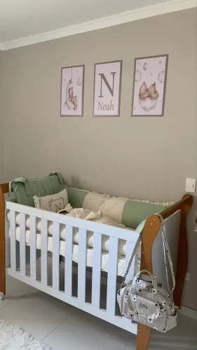 BERÇO, COMODA E GUARDA-ROUPA INFANTIL 