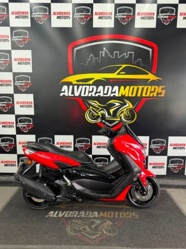 nmax 160 2024 18.000 km. Emplacada e à prontra entrega