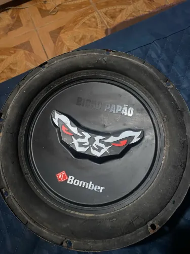Alto falante bicho papão