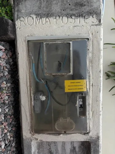 PROMOÇÃO - Poste Roma monofásico