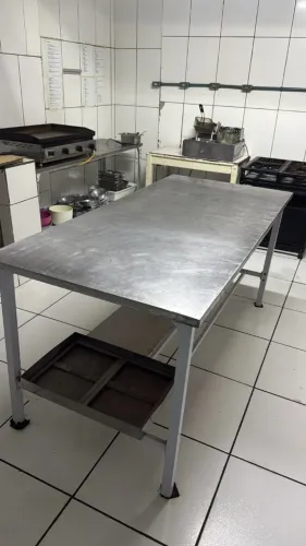 Mesa inox industrial 190x90x88 para cozinha profissional