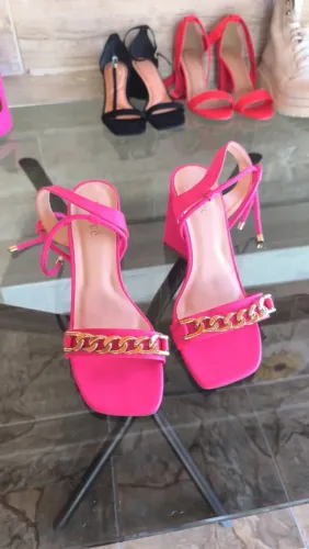 Sapatos Femininos Pouco Usados ? Ótimo Estado e Preço!