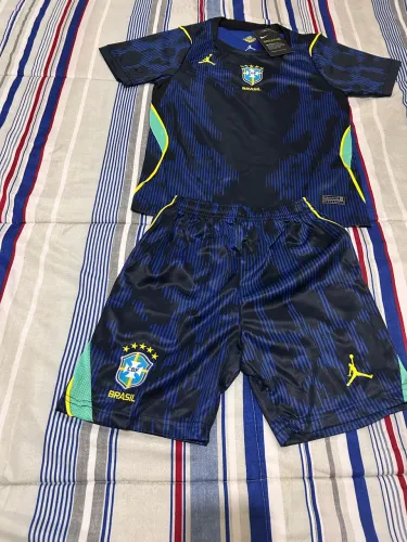 Conjunto do Brasil tamanho 8 