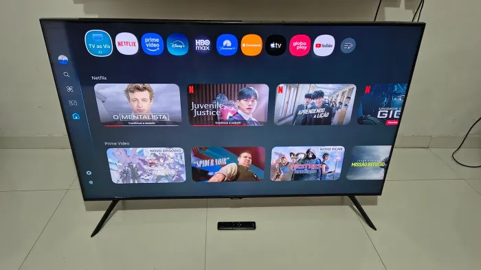 Vendo TV Samsung Crystal UHD de 50 polegadas (modelo UN50CU7700GXZD)