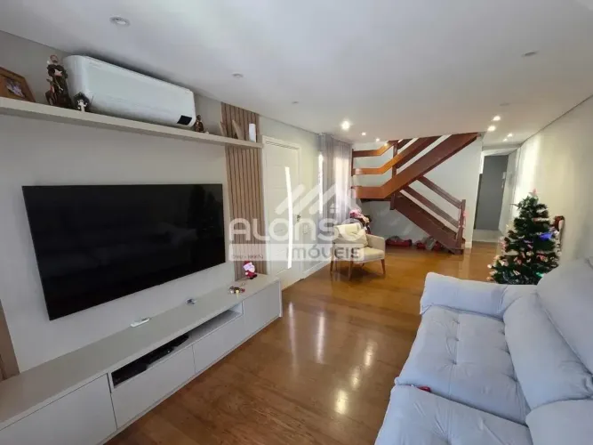 Casa em condomínio fechado para venda no Butantã!