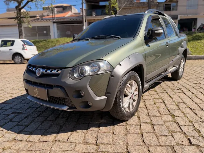Fiat Strada Adventure1.8/ 1.8 Locker Flex CD 2013